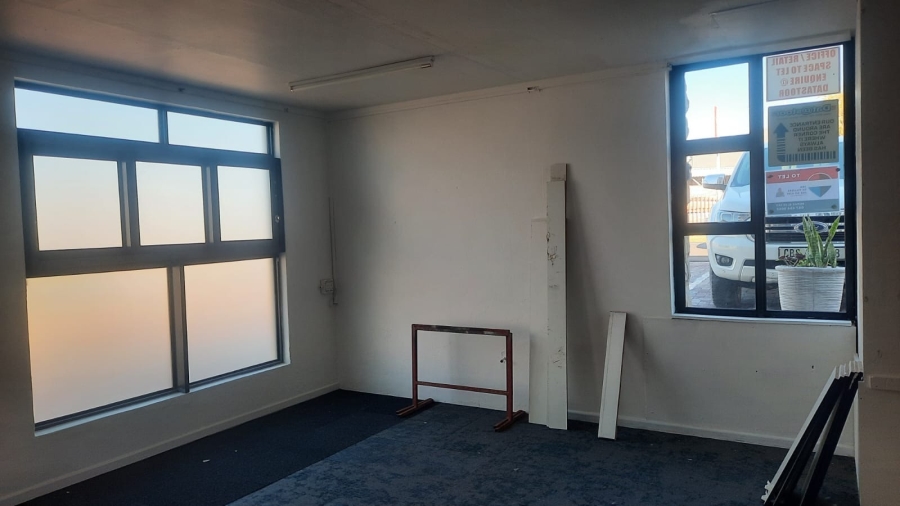 To Let commercial Property for Rent in Kleinmond Western Cape